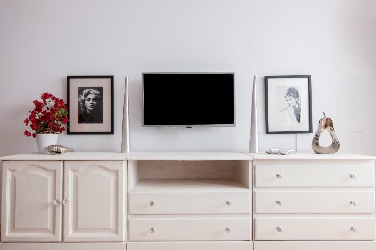 Apartamento De Cine บาร์บาเต ภายนอก รูปภาพ